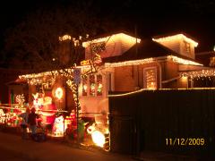 Friday December 11, 2009 19:50 - CHRISTMAS CONCERT AND DRIVE TO SEE LIGHTS 009.jpg